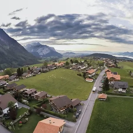 Chalet Christa Апартаменты Aeschi Bei Spiez