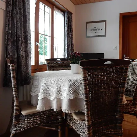 Chalet Christa Апартаменты Aeschi Bei Spiez